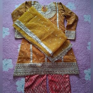 Pakistani Formal Mehndi Suit | Mustard Yellow & Red | Embroidered 3-Piece |